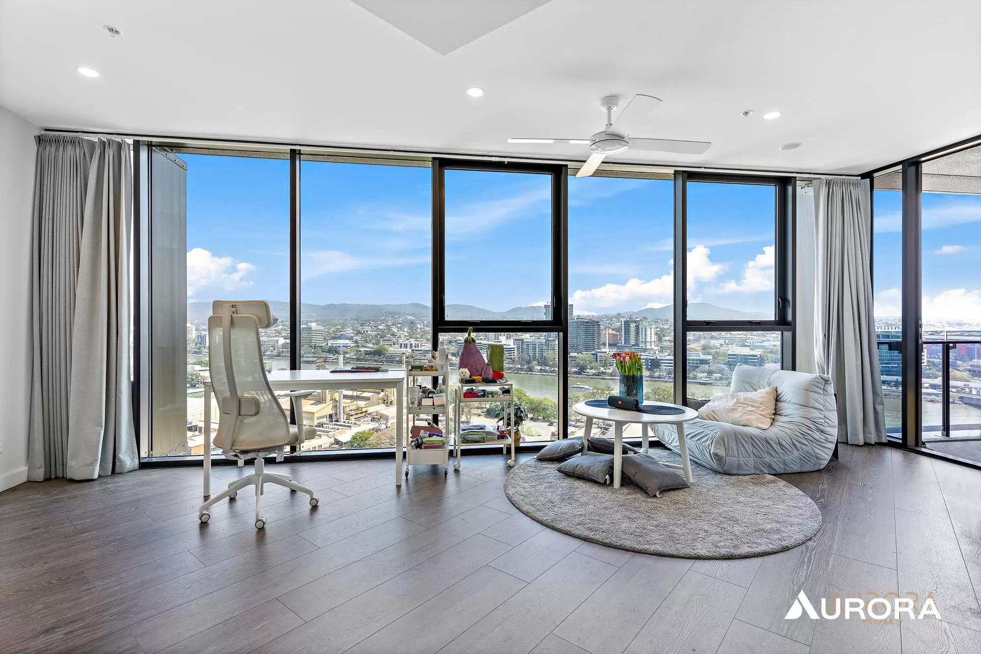 32201/1 Cordelia Street, South Brisbane Leased by Aurora Property - image 1
