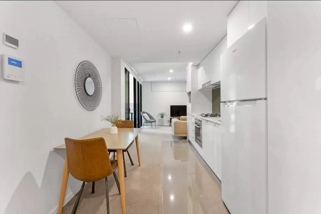 21305/28 Merivale Street, South Brisbane Sold by Aurora Property - image 3