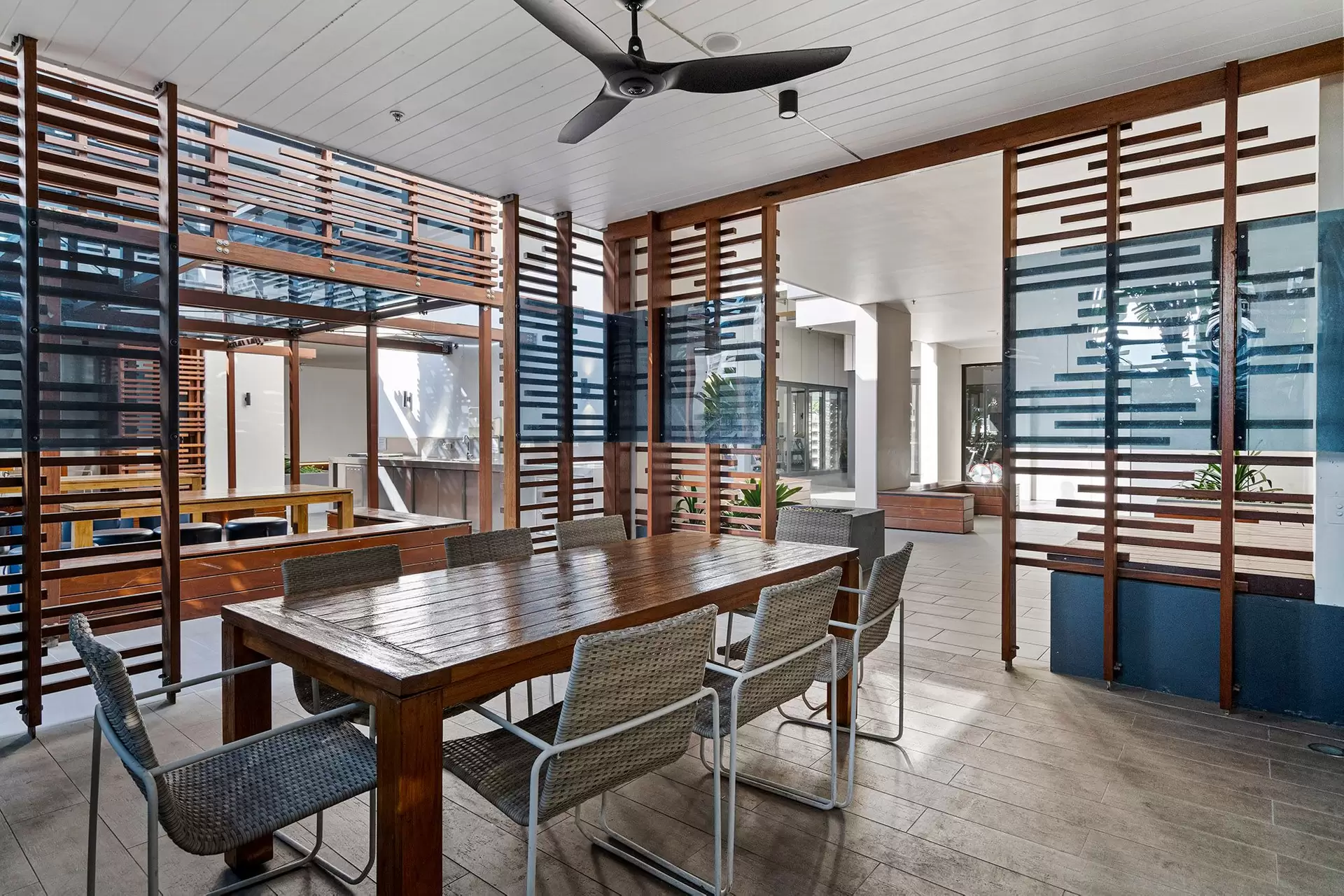 21305/28 Merivale Street, South Brisbane Sold by Aurora Property - image 1