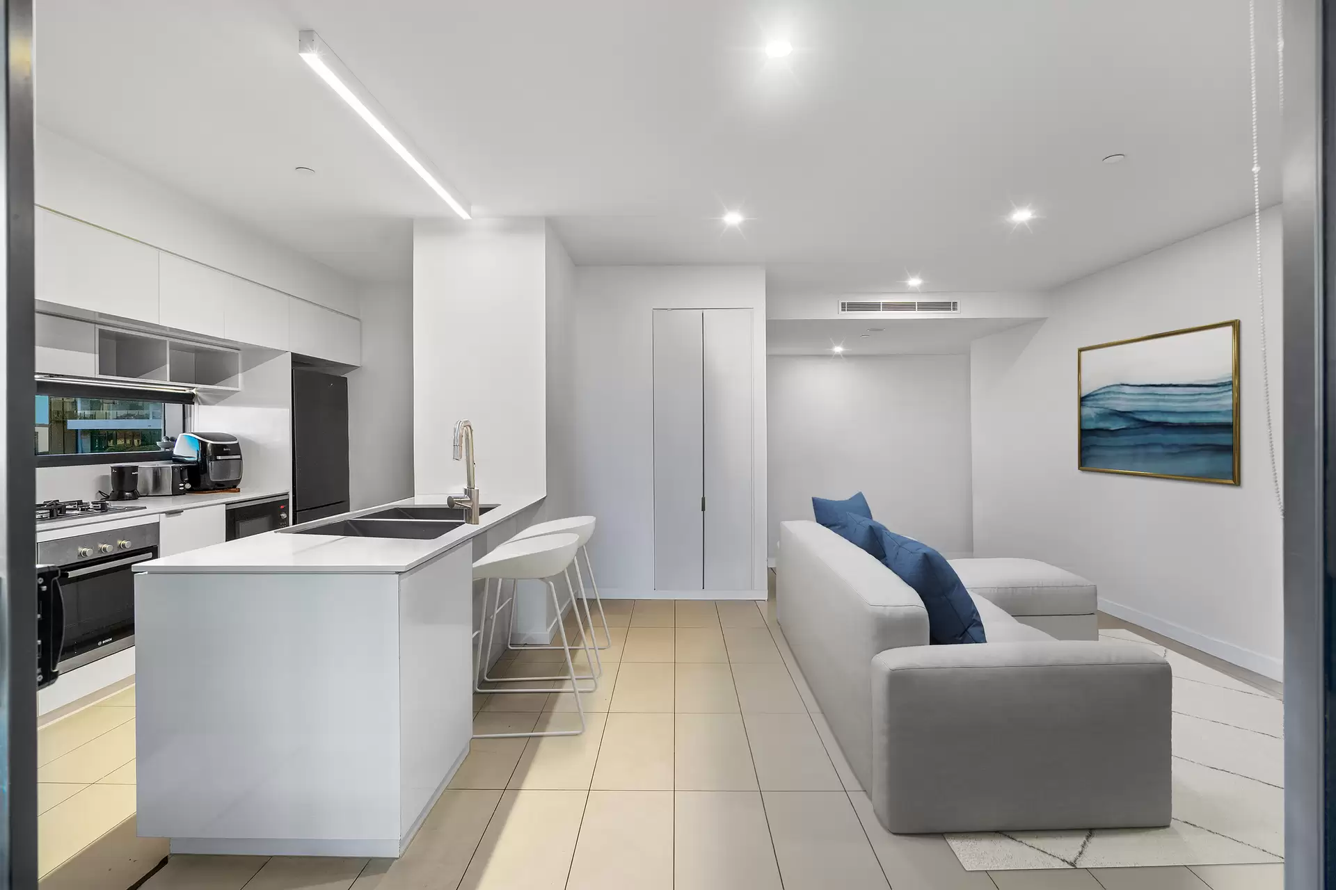 1065/36 Evelyn Street, Newstead Sold by Aurora Property - image 1