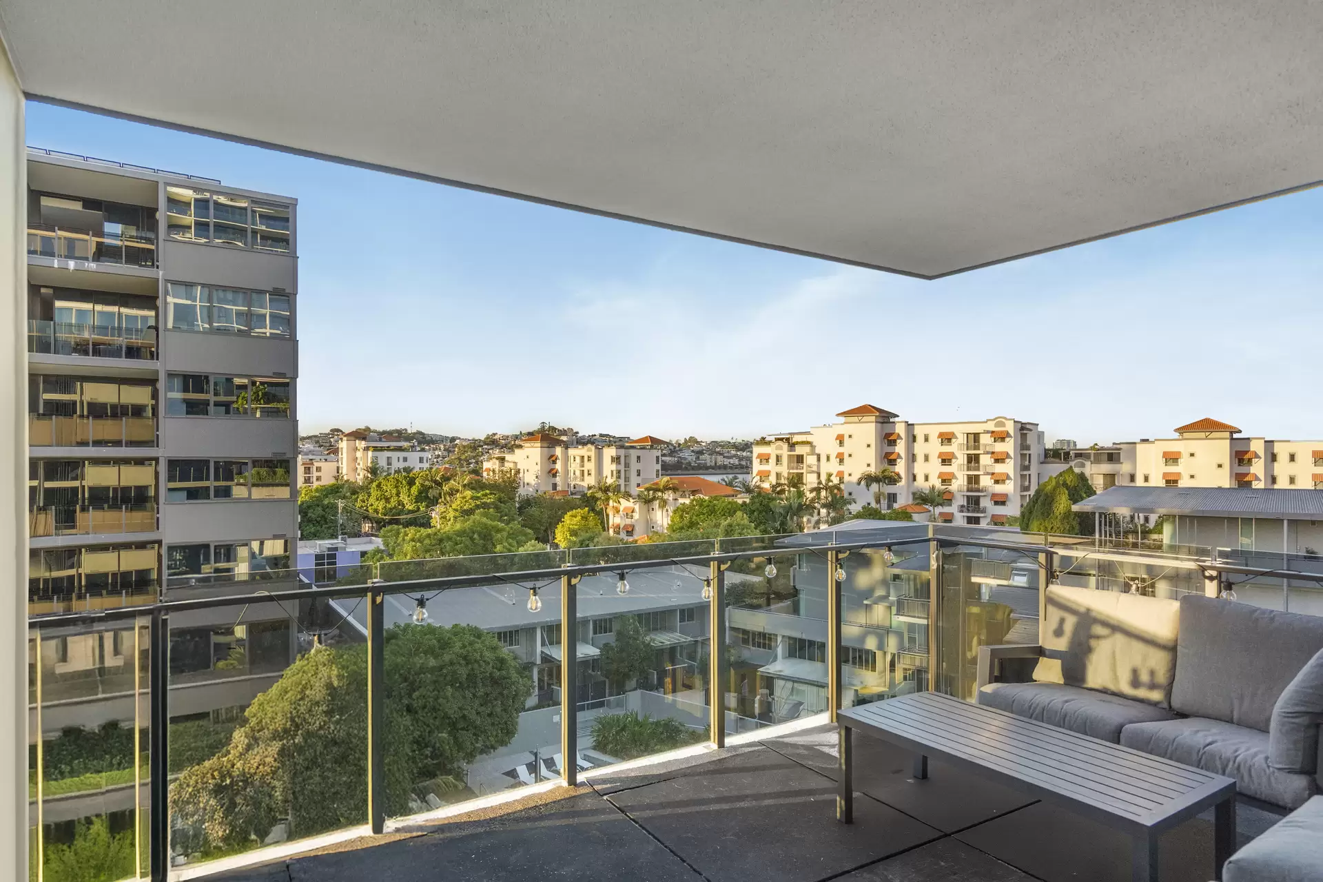 1065/36 Evelyn Street, Newstead Sold by Aurora Property - image 1