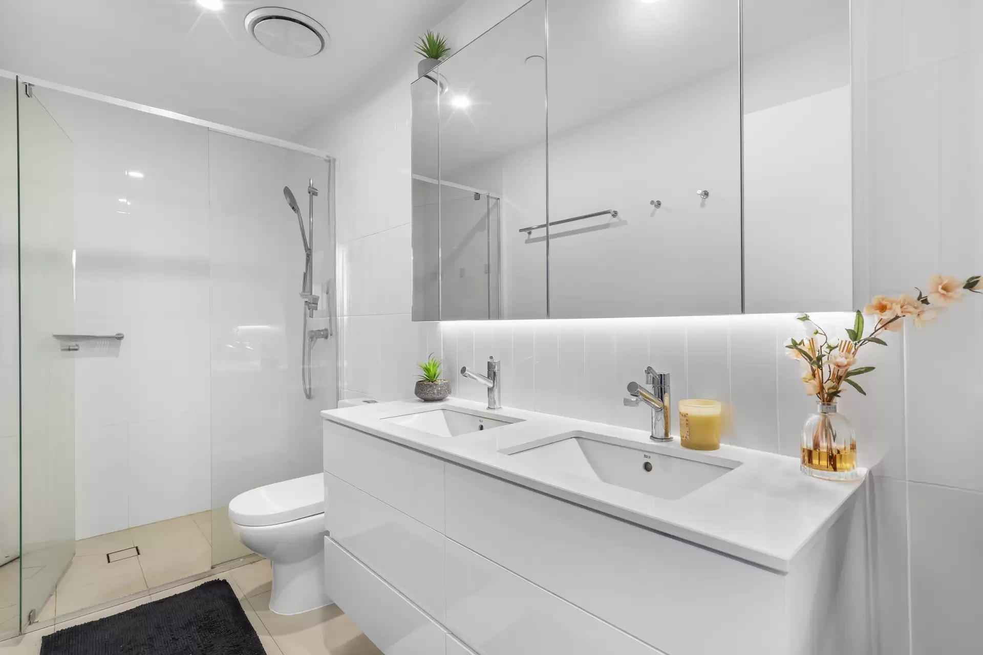 1065/36 Evelyn Street, Newstead Sold by Aurora Property - image 1