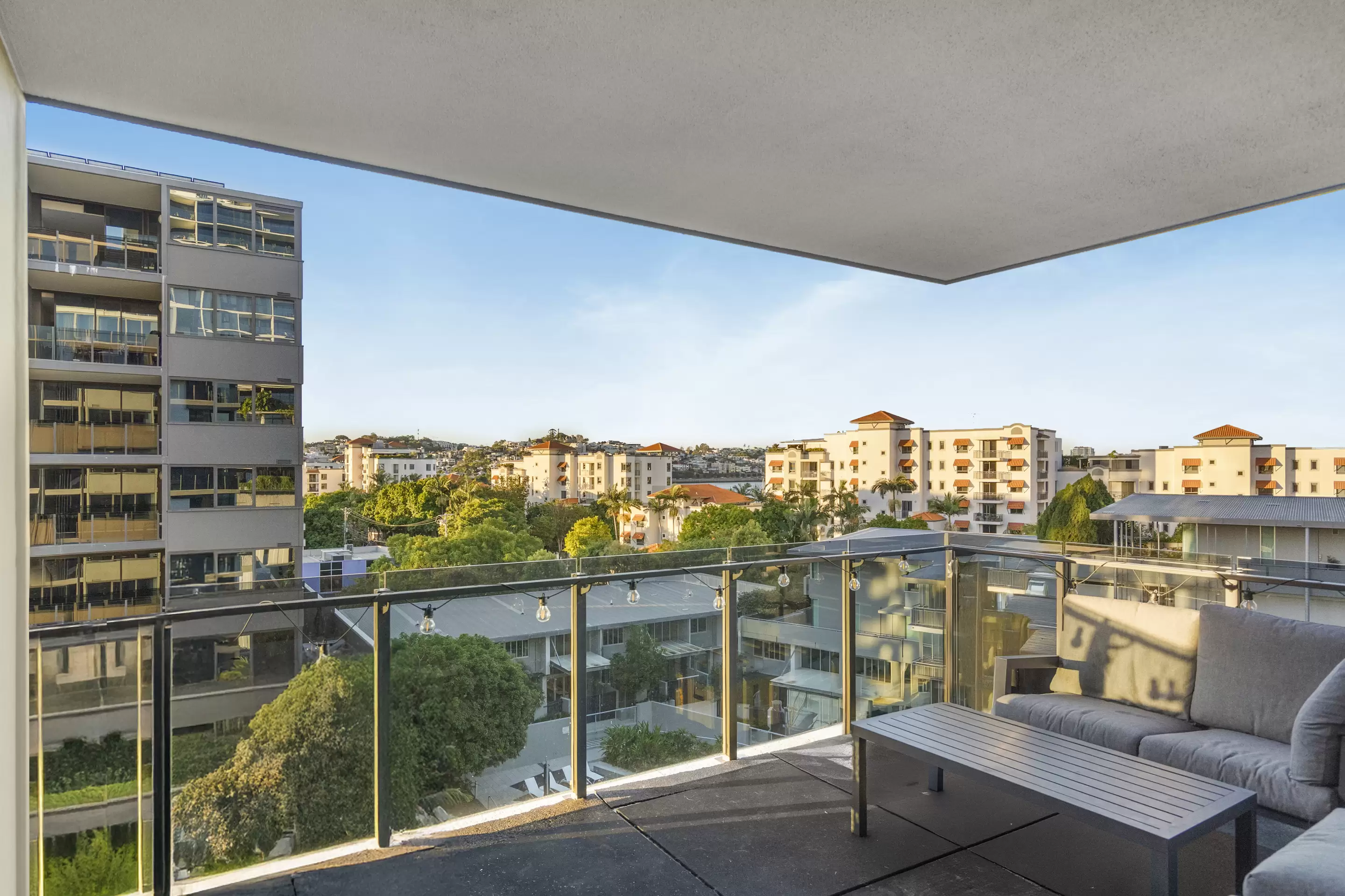 1065/36 Evelyn Street, Newstead Sold by Aurora Property - image 1