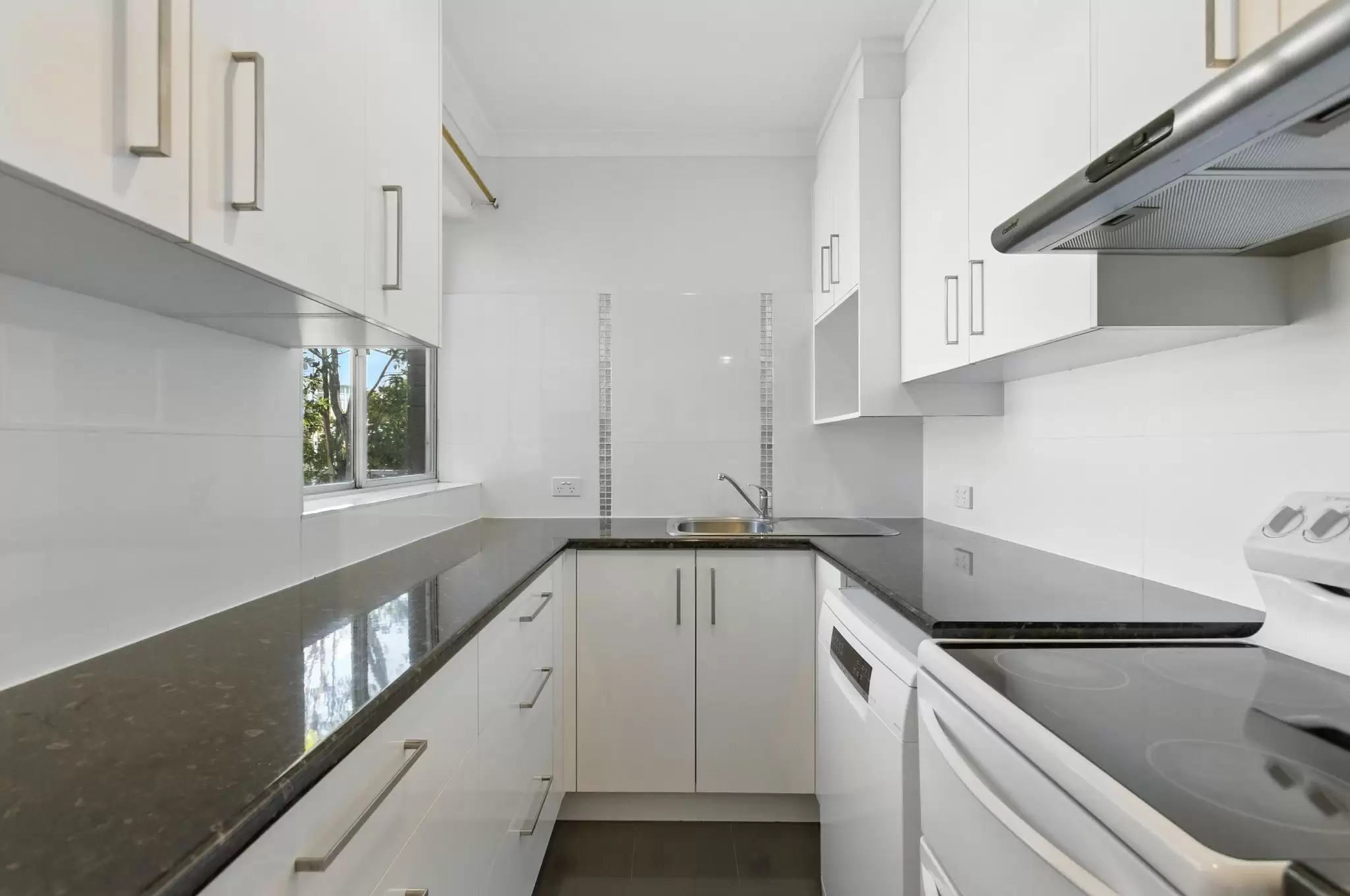 6/6 Lonsdale Street, Ascot Leased by Aurora Property - image 8