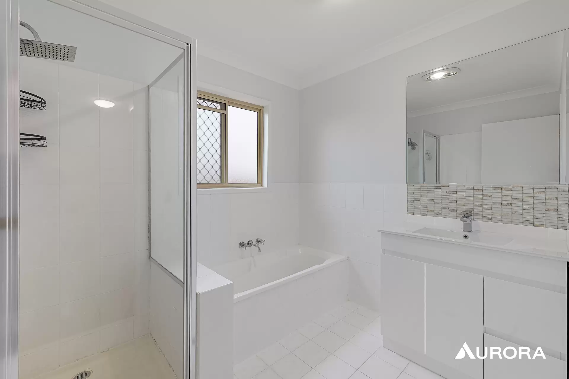 29/9 Bayside Court, Thorneside Leased by Aurora Property - image 1