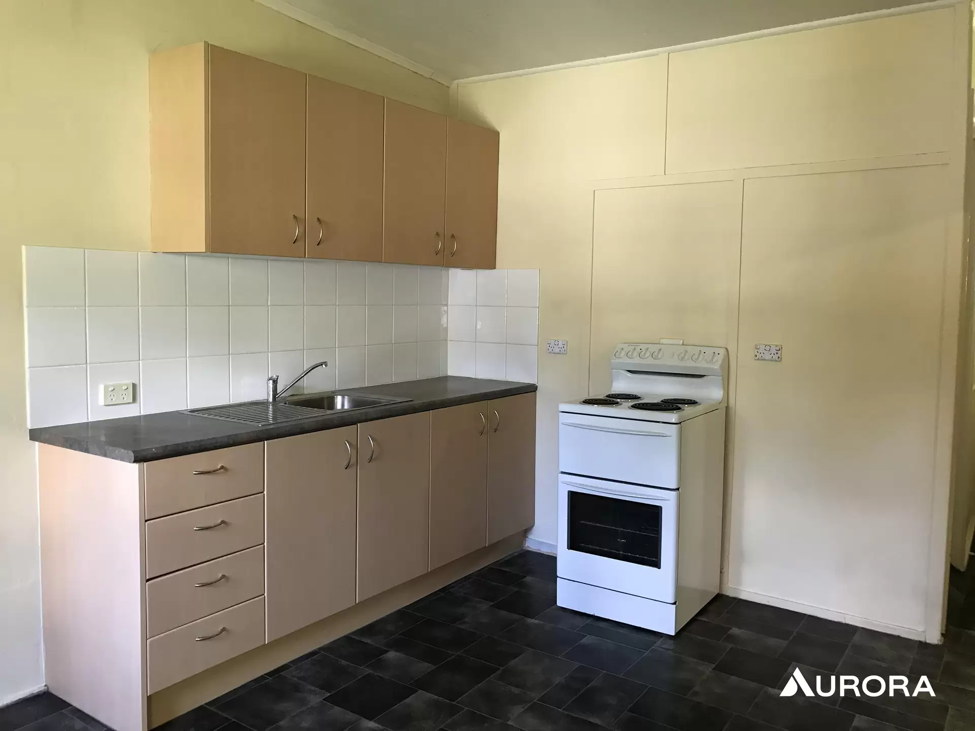 3/12 Pittwin Road North, Capalaba Leased by Aurora Property - image 1