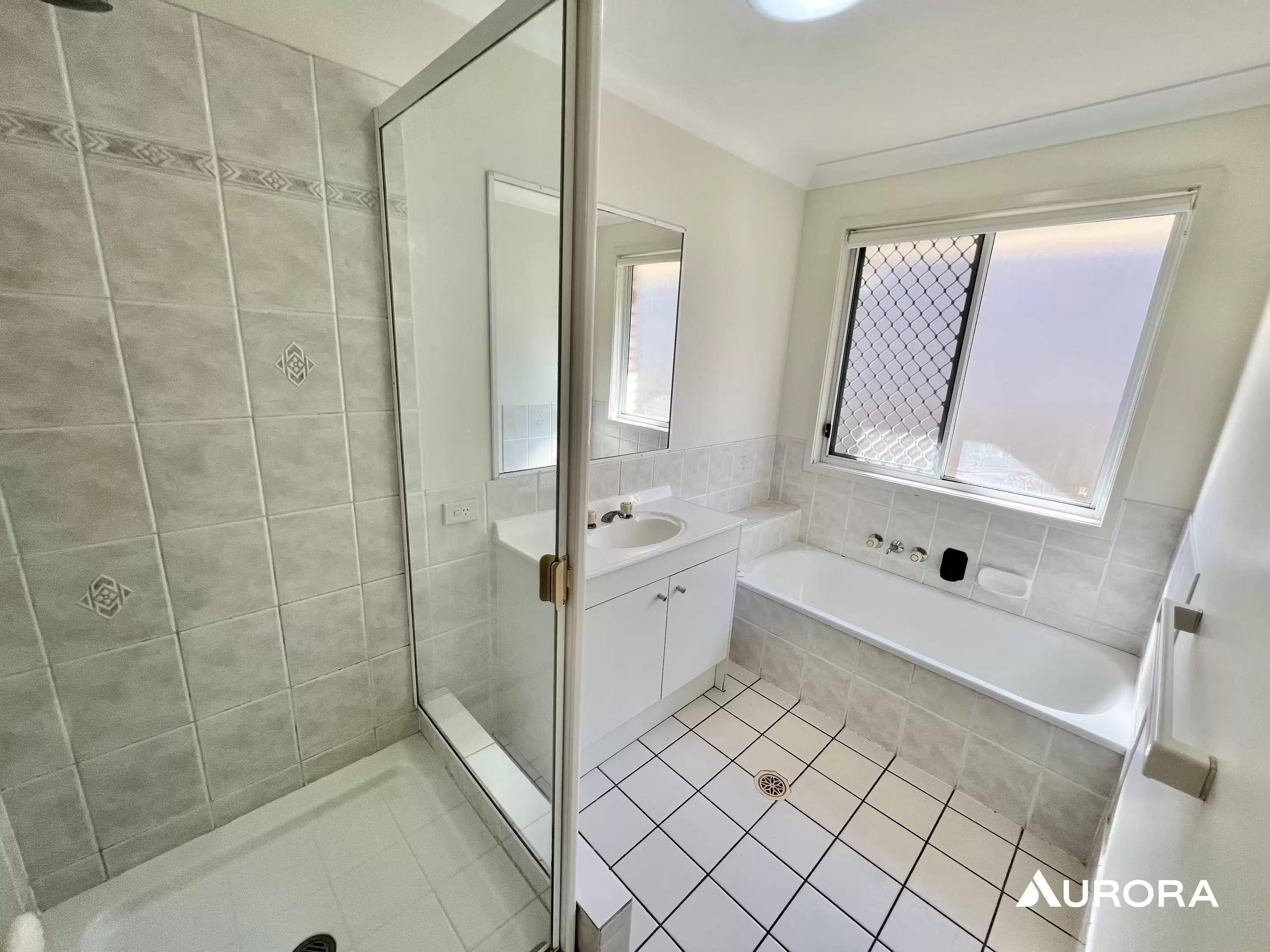 69 Hailey Drive, Birkdale Leased by Aurora Property - image 7