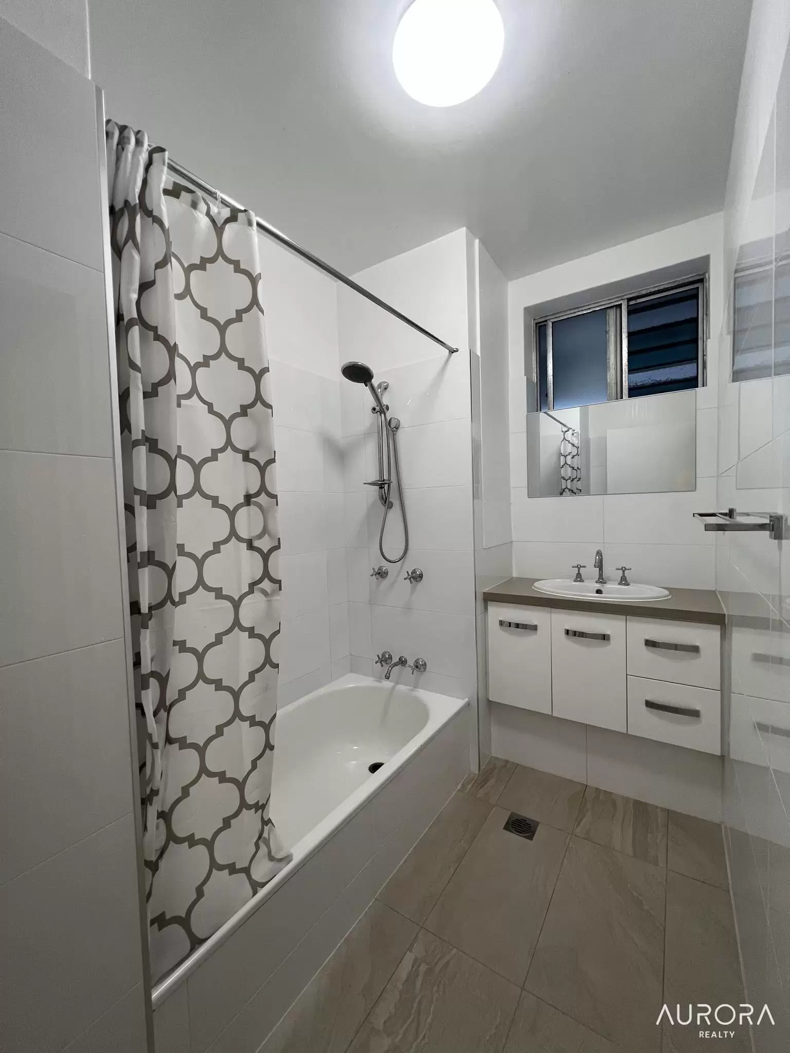 1/344 Cornwall Street, Greenslopes Leased by Aurora Property - image 9