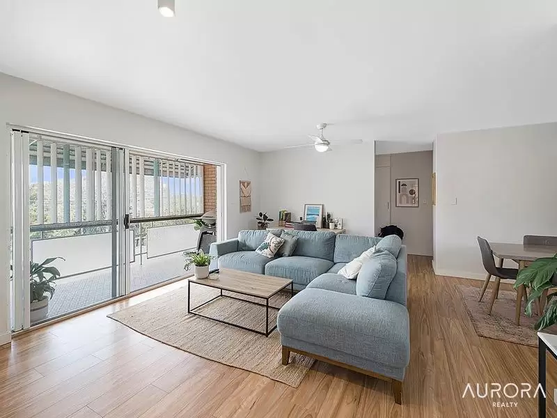 1/344 Cornwall Street, Greenslopes Leased by Aurora Property - image 2