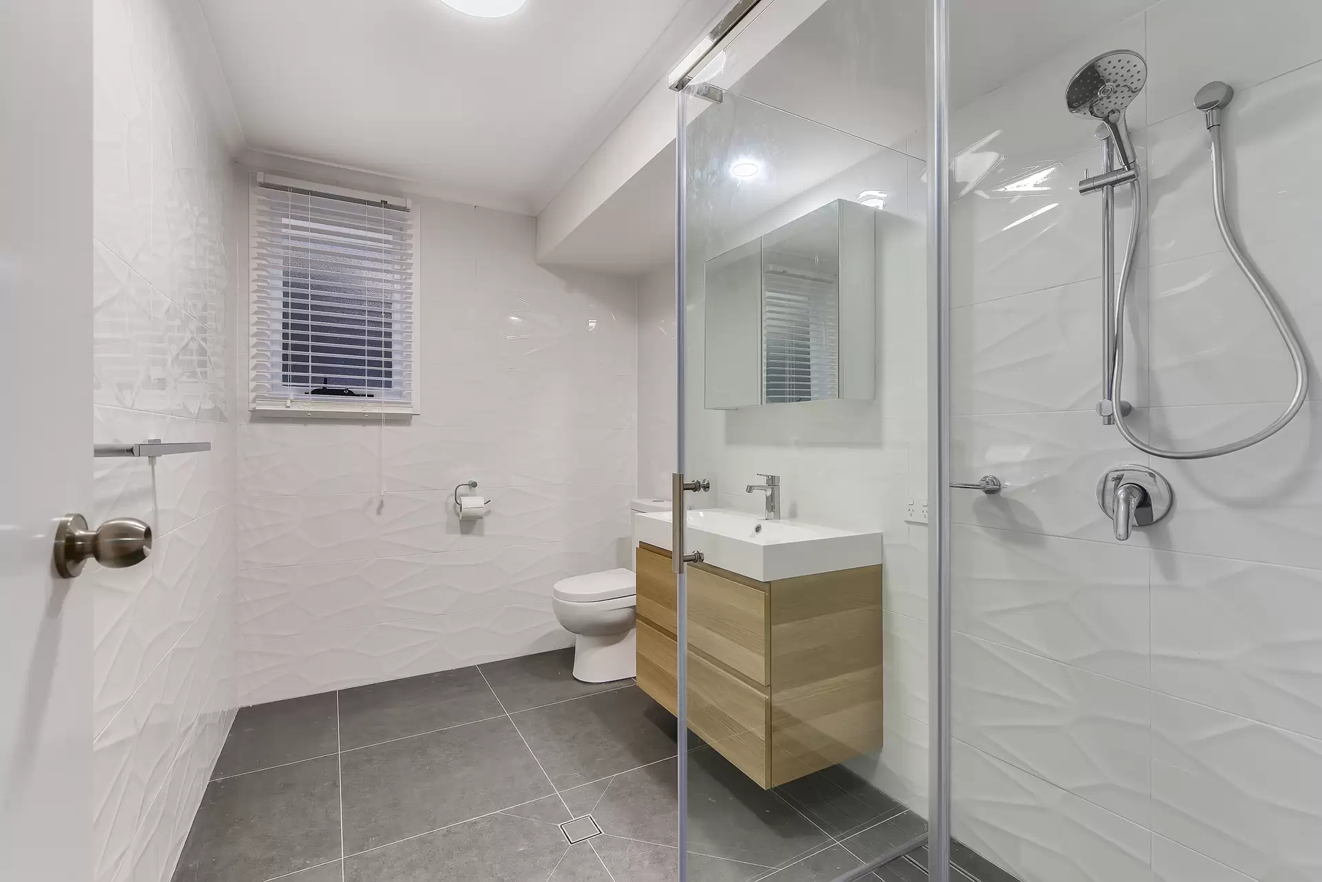 85 Glenrosa Road, Red Hill Sold by Aurora Property - image 1