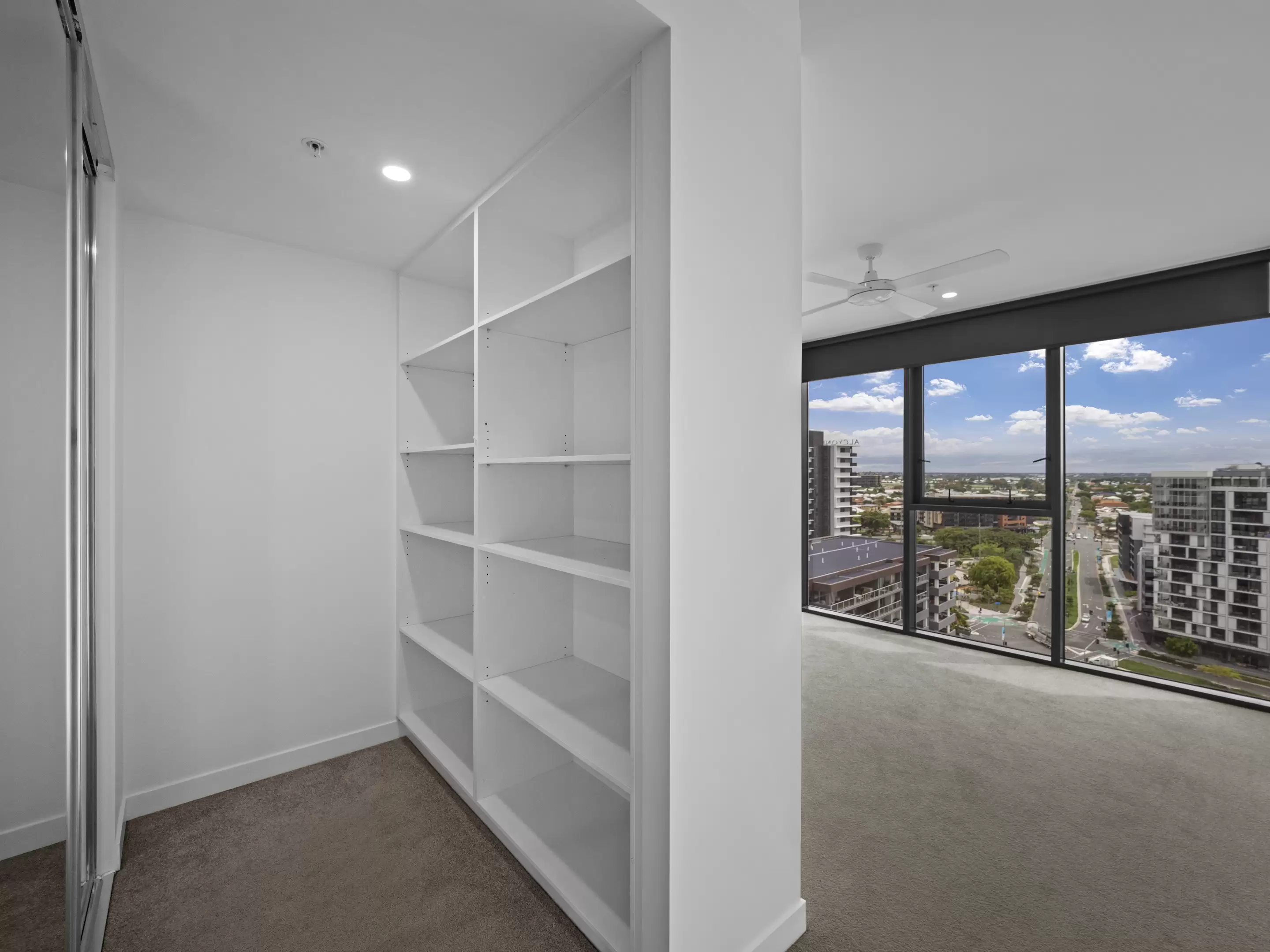 21602/7 Wharf Street, Hamilton Sold by Aurora Property - image 6