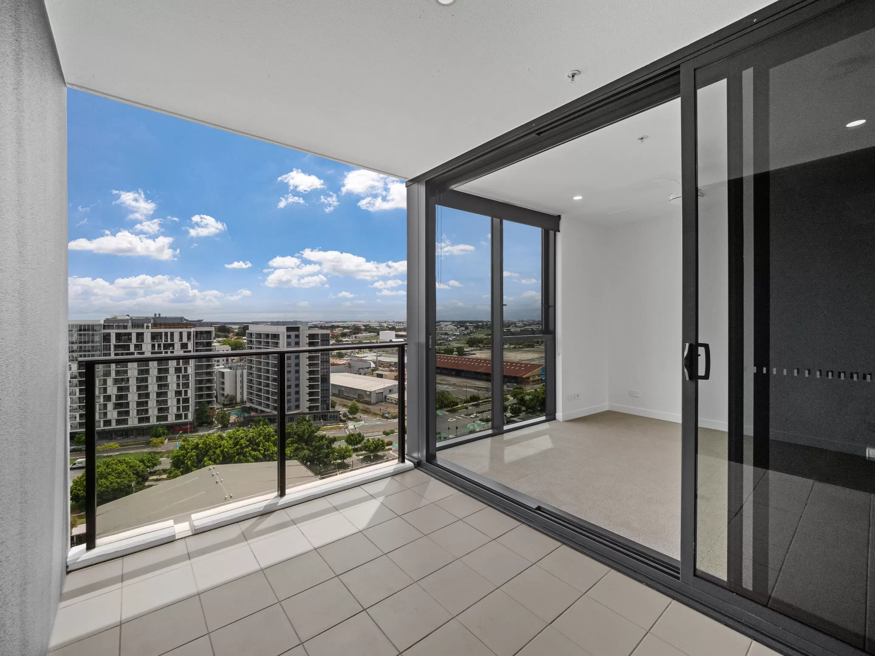 21602/7 Wharf Street, Hamilton Sold by Aurora Property - image 7