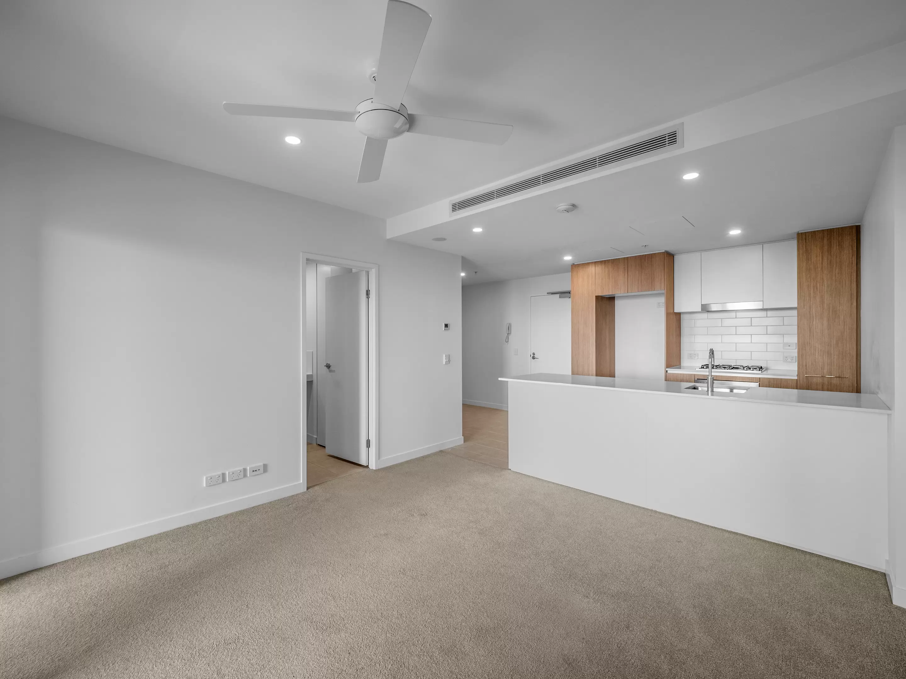 21602/7 Wharf Street, Hamilton Sold by Aurora Property - image 8