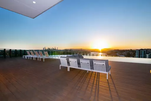 10311/7 Wharf Street, Hamilton Sold by Aurora Property