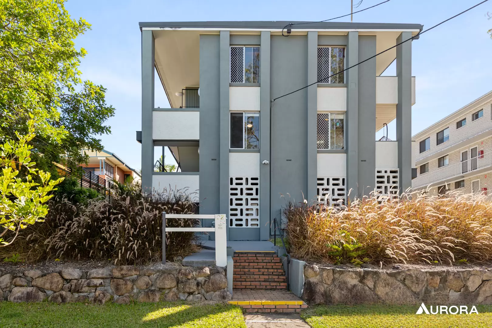 1/32 Clarendon Street, East Brisbane Sold by Aurora Property - image 1