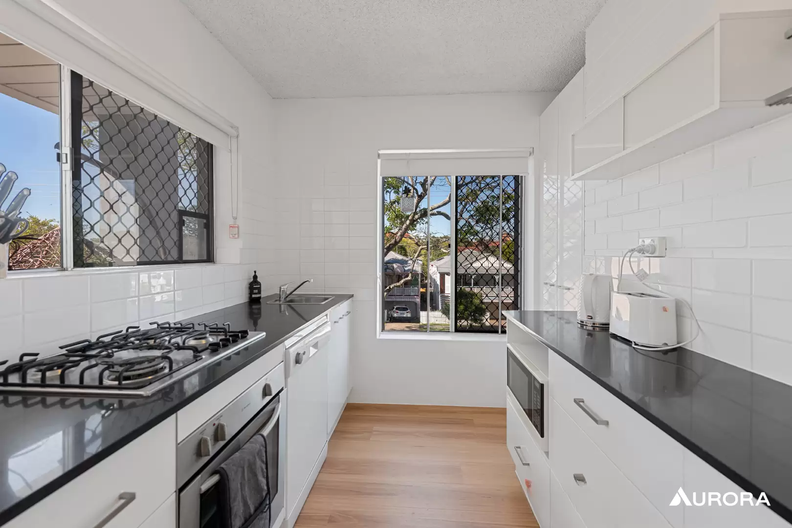 1/32 Clarendon Street, East Brisbane Sold by Aurora Property - image 5
