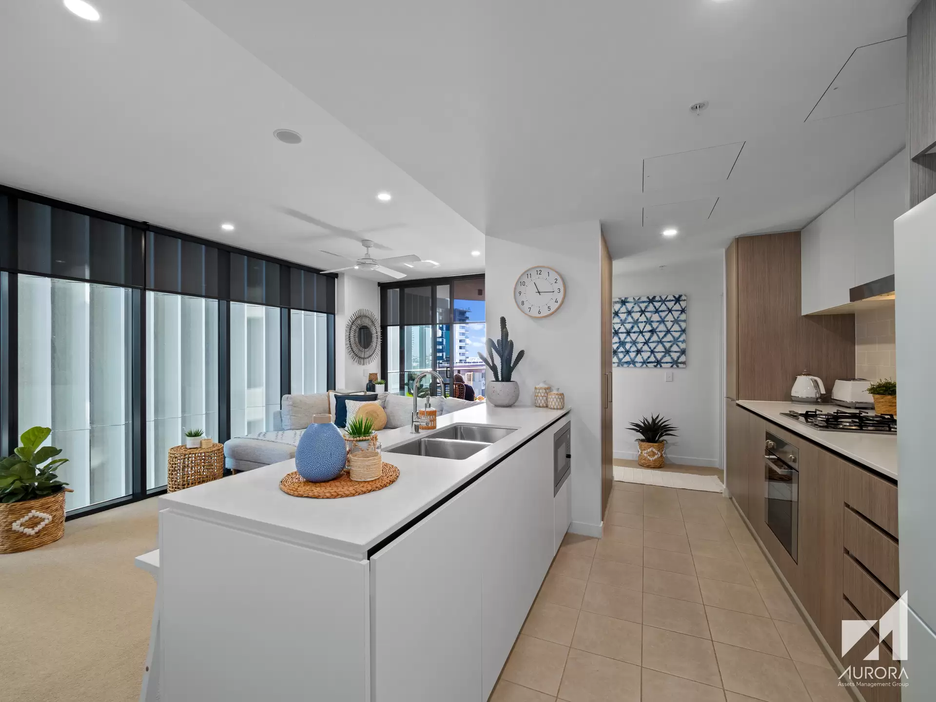 21501/7 Wharf Street, Hamilton Sold by Aurora Property - image 1