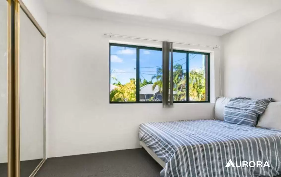 1/70 Latrobe Street, East Brisbane Leased by Aurora Property - image 5