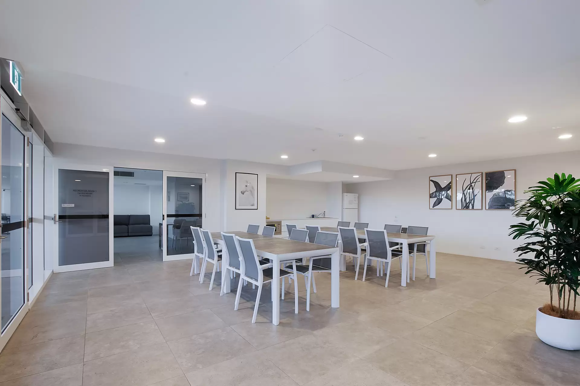104/100 Holdsworth Street, Coorparoo Sold by Aurora Property - image 1