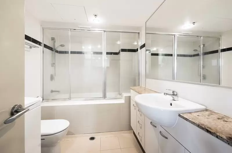 3205/70 Mary Street, Brisbane Sold by Aurora Property - image 4