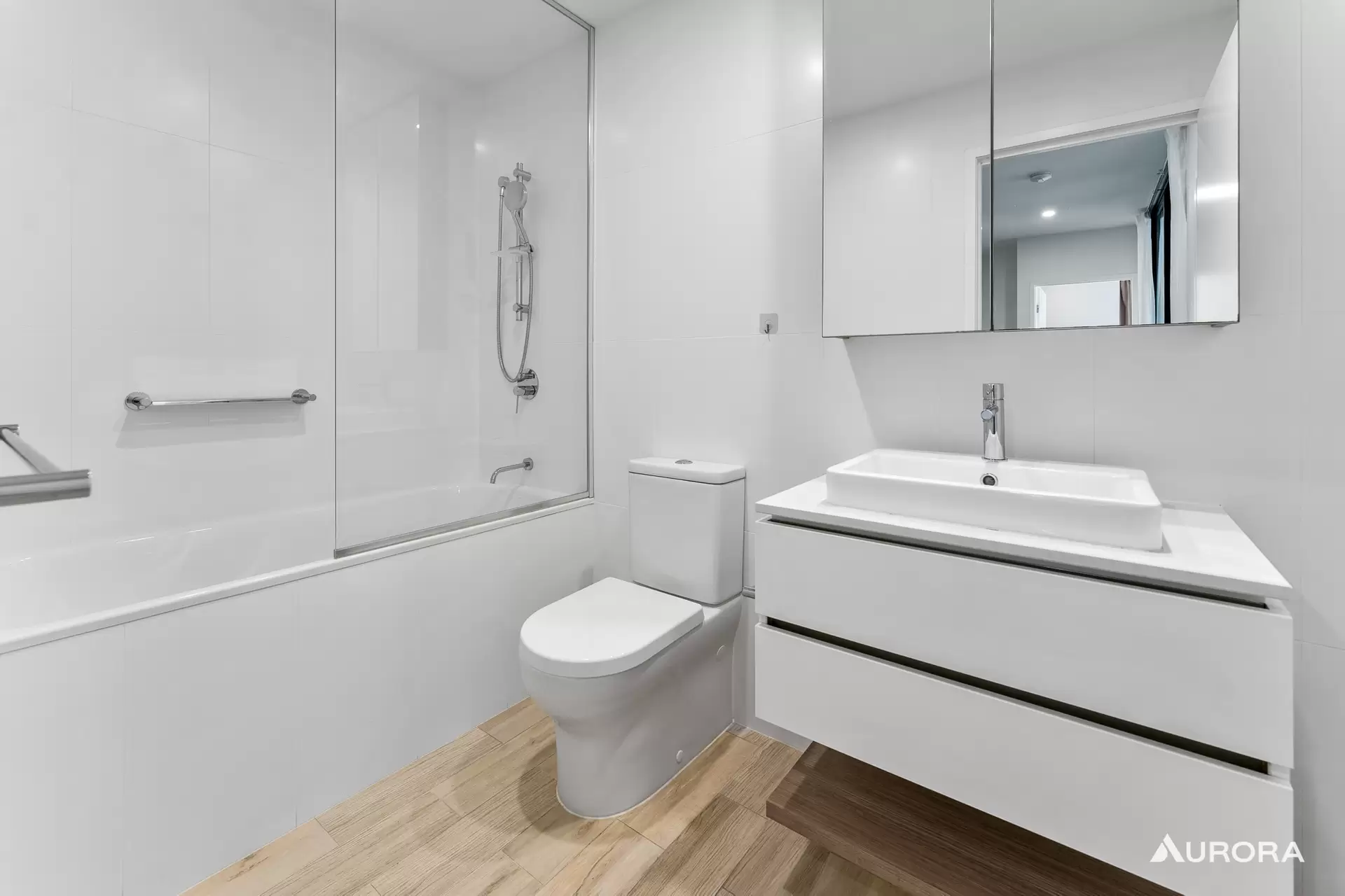 10306/7 Wharf Street, Hamilton Sold by Aurora Property - image 1