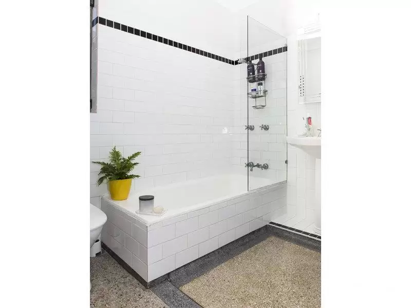 2/430 Sandgate Road, Albion Leased by Aurora Property - image 6