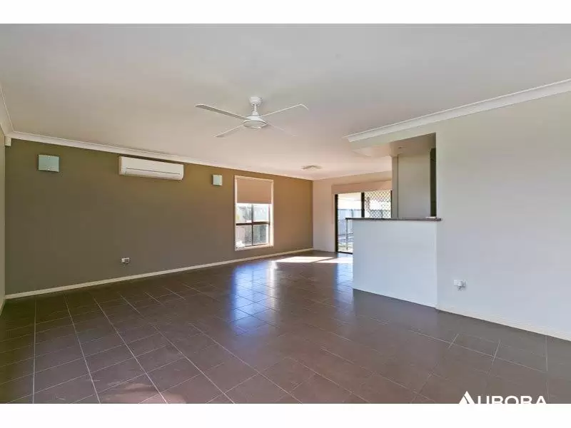 72 Dorsal Drive, Birkdale Leased by Aurora Property - image 4