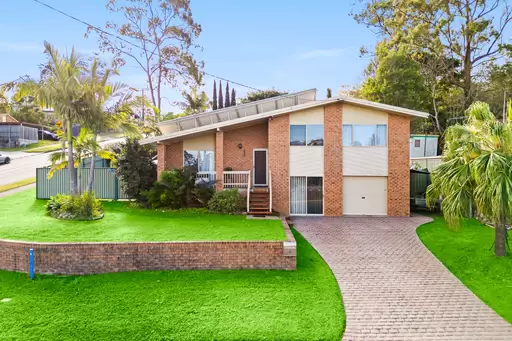 2 Rholanda Crescent, Springwood Sold by Aurora Property
