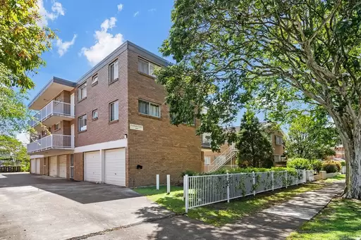 3/90 French Street, Coorparoo Sold by Aurora Property