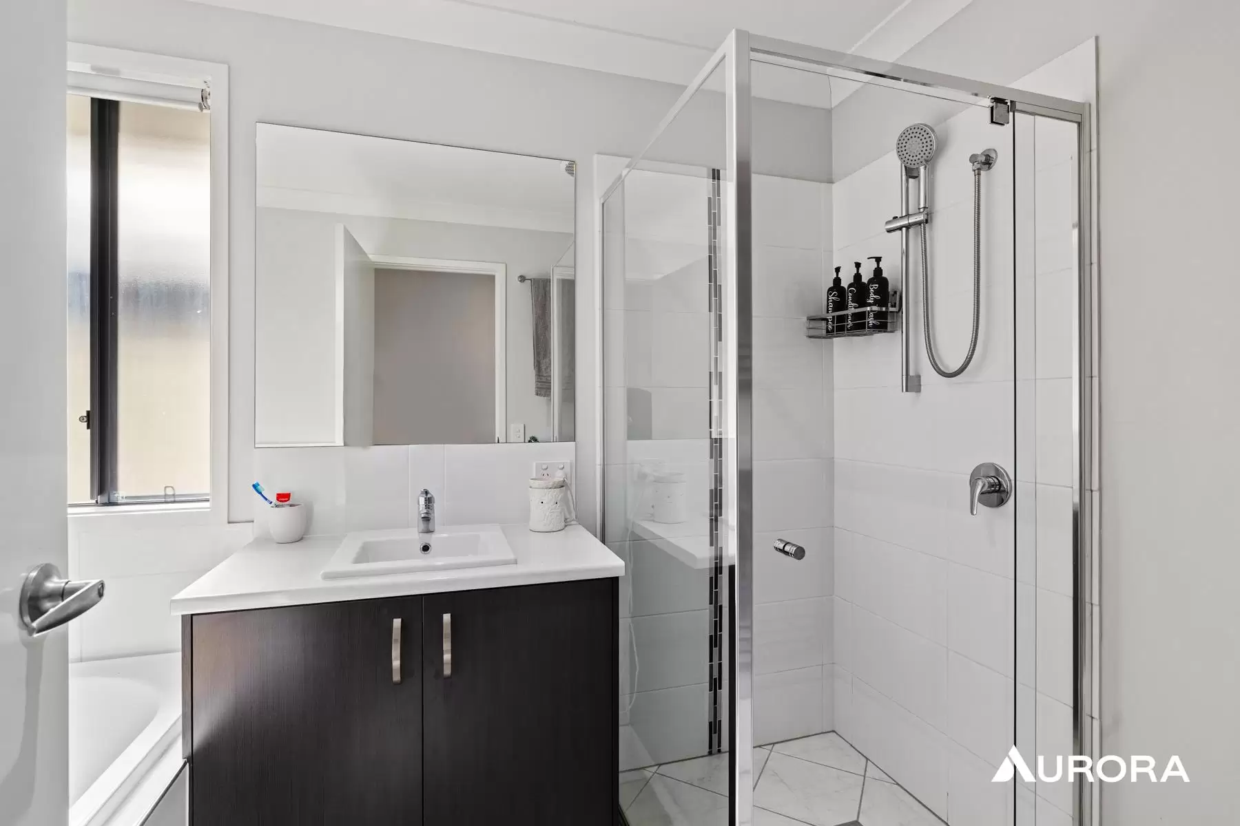 11 Swansea Circuit, Redland Bay Leased by Aurora Property - image 3