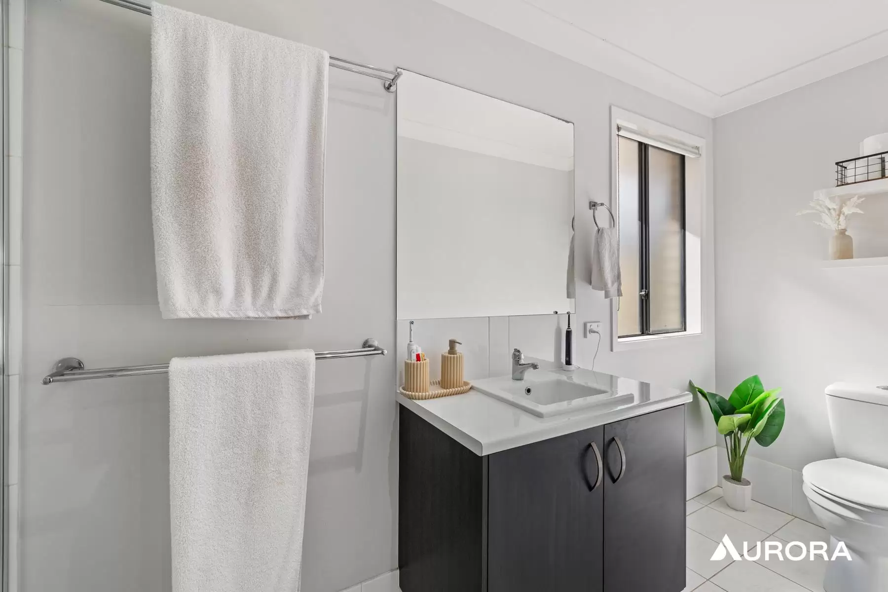 11 Swansea Circuit, Redland Bay Leased by Aurora Property - image 9