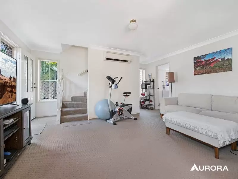 1/60 York Street, Coorparoo Leased by Aurora Property - image 2