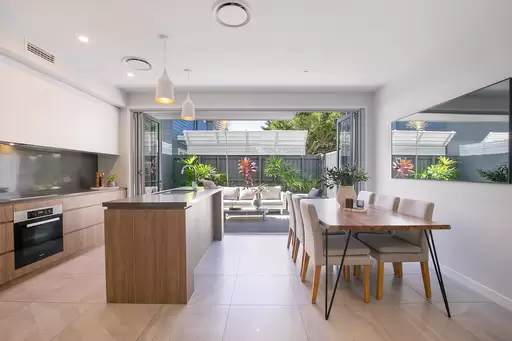 5/35 Jackson Street, Hamilton Sold by Aurora Property