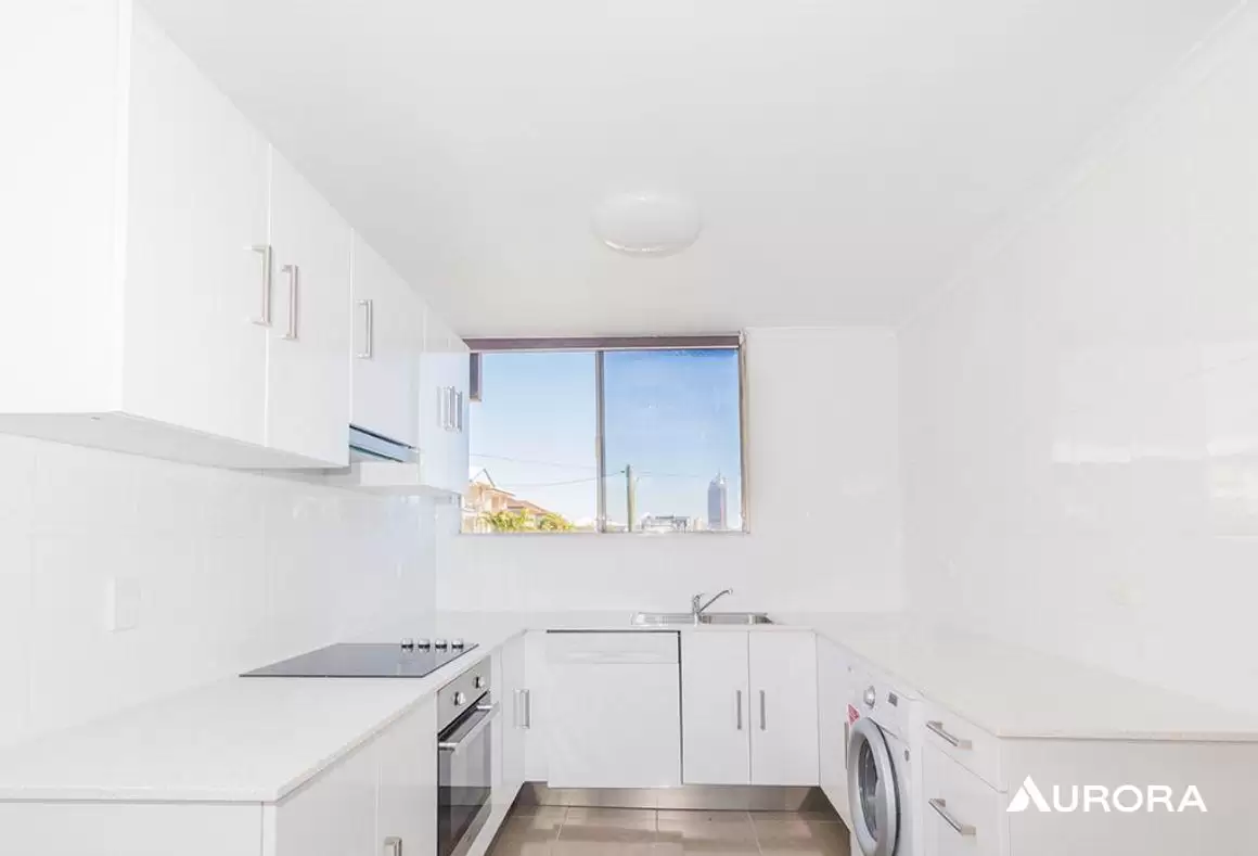 16/3 Heath St, East Brisbane Leased by Aurora Property - image 2