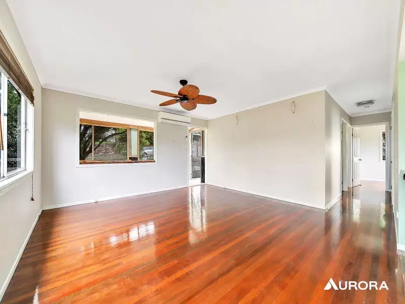 19 Banbury Street, Carina Leased by Aurora Property - image 5