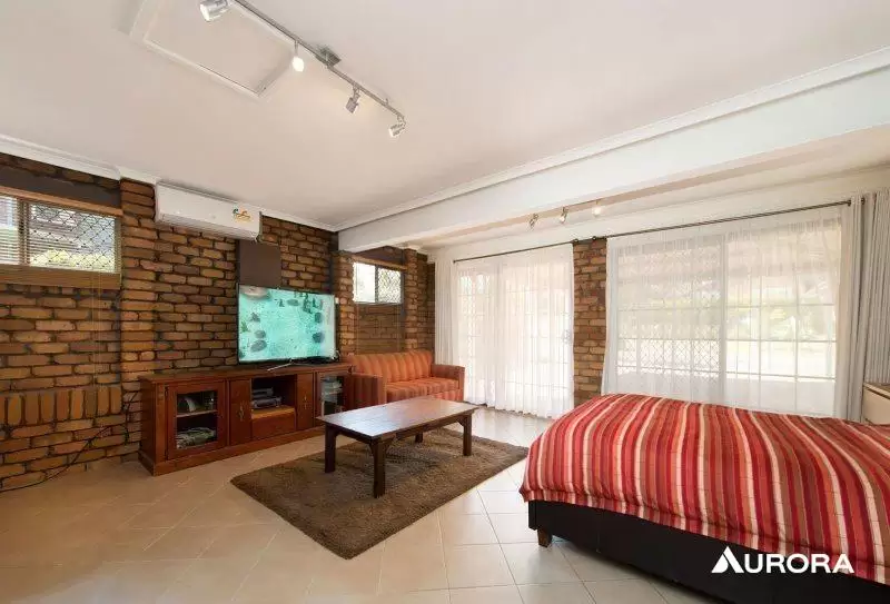6 Powis Place, Carindale Leased by Aurora Property - image 2
