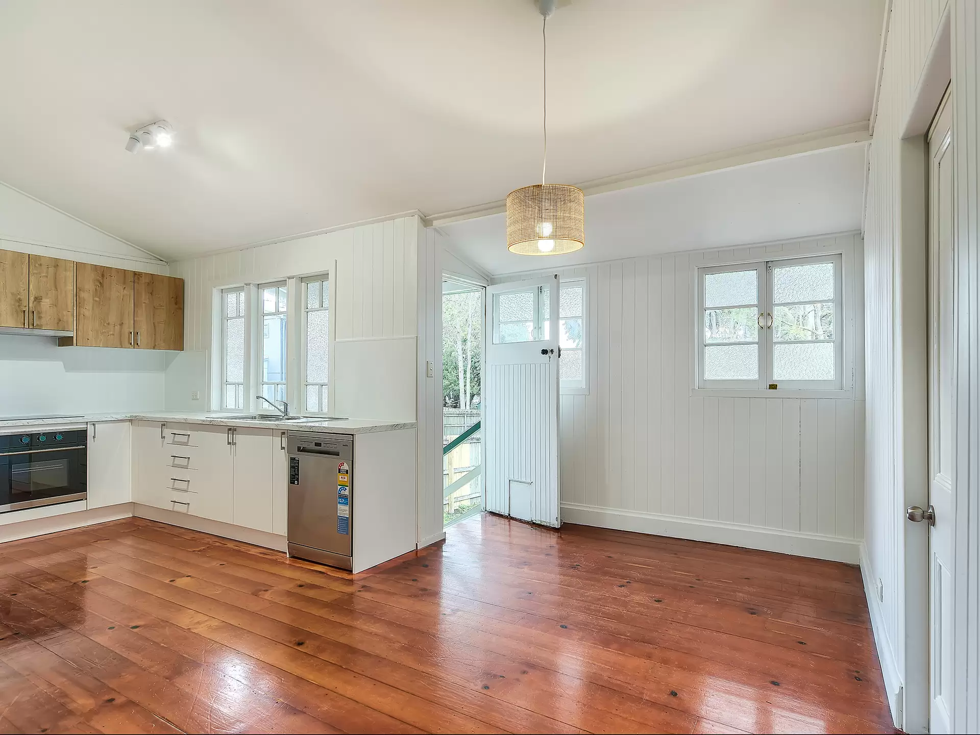 10 Farm Street, Newmarket Sold by Aurora Property - image 1