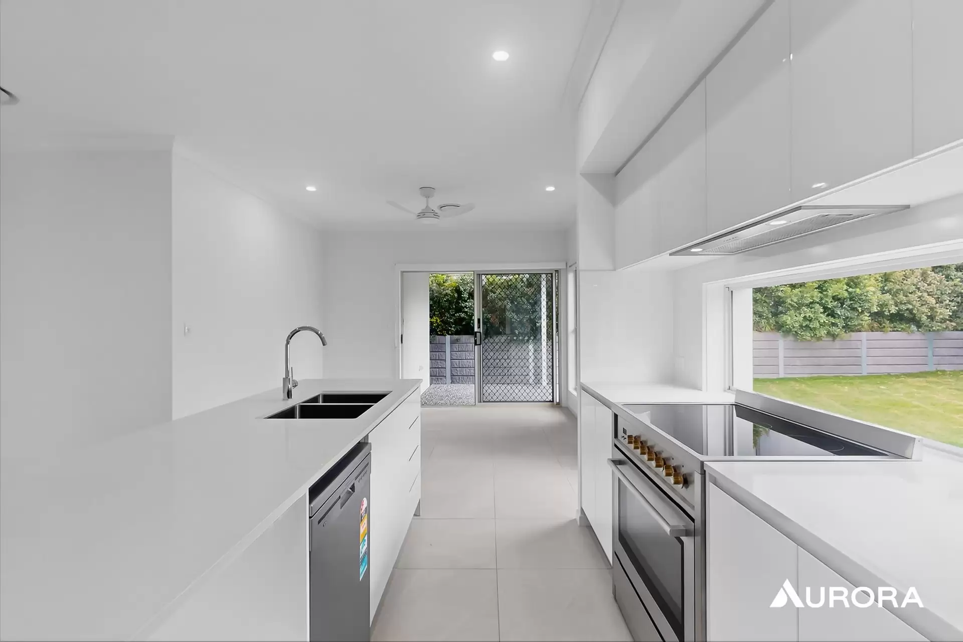 4 Hazell Circuit, Victoria Point Leased by Aurora Property - image 1