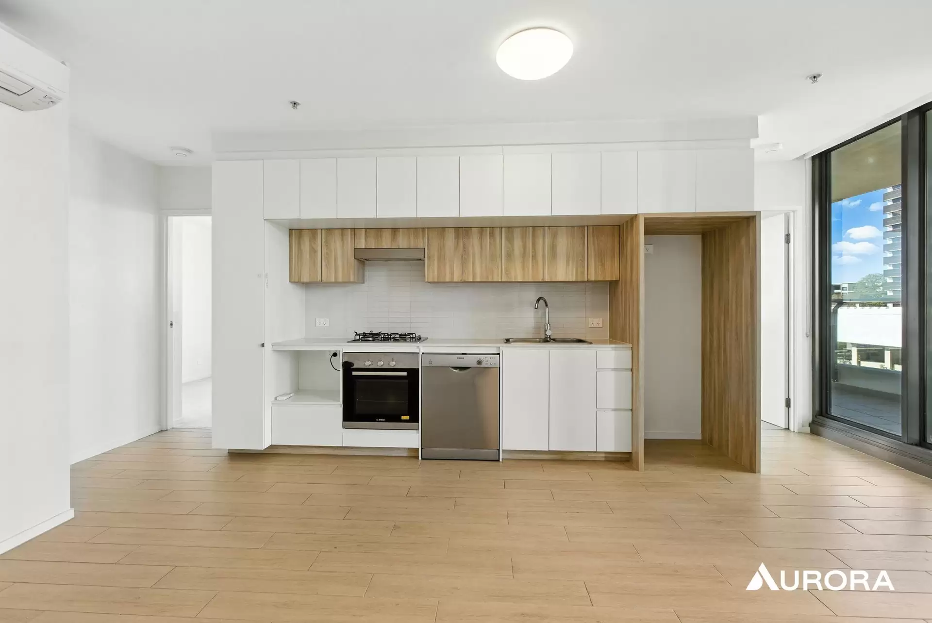 50402/37B Harbour Road, Hamilton Leased by Aurora Property - image 1