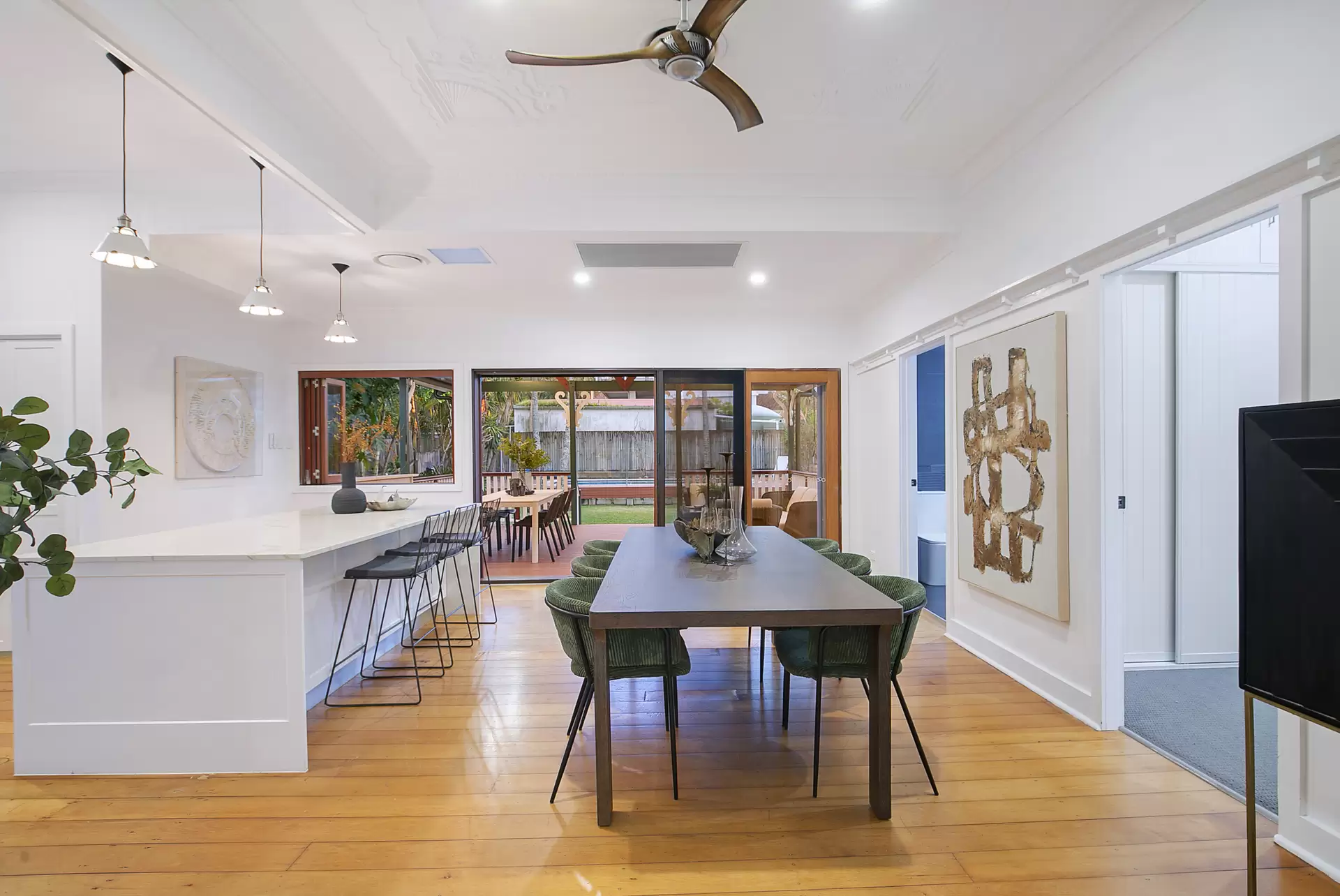 146 Watson Street, Camp Hill Sold by Aurora Property - image 1