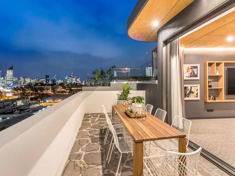 405/18 Hubert Street, Woolloongabba Sold by Aurora Property - image 9