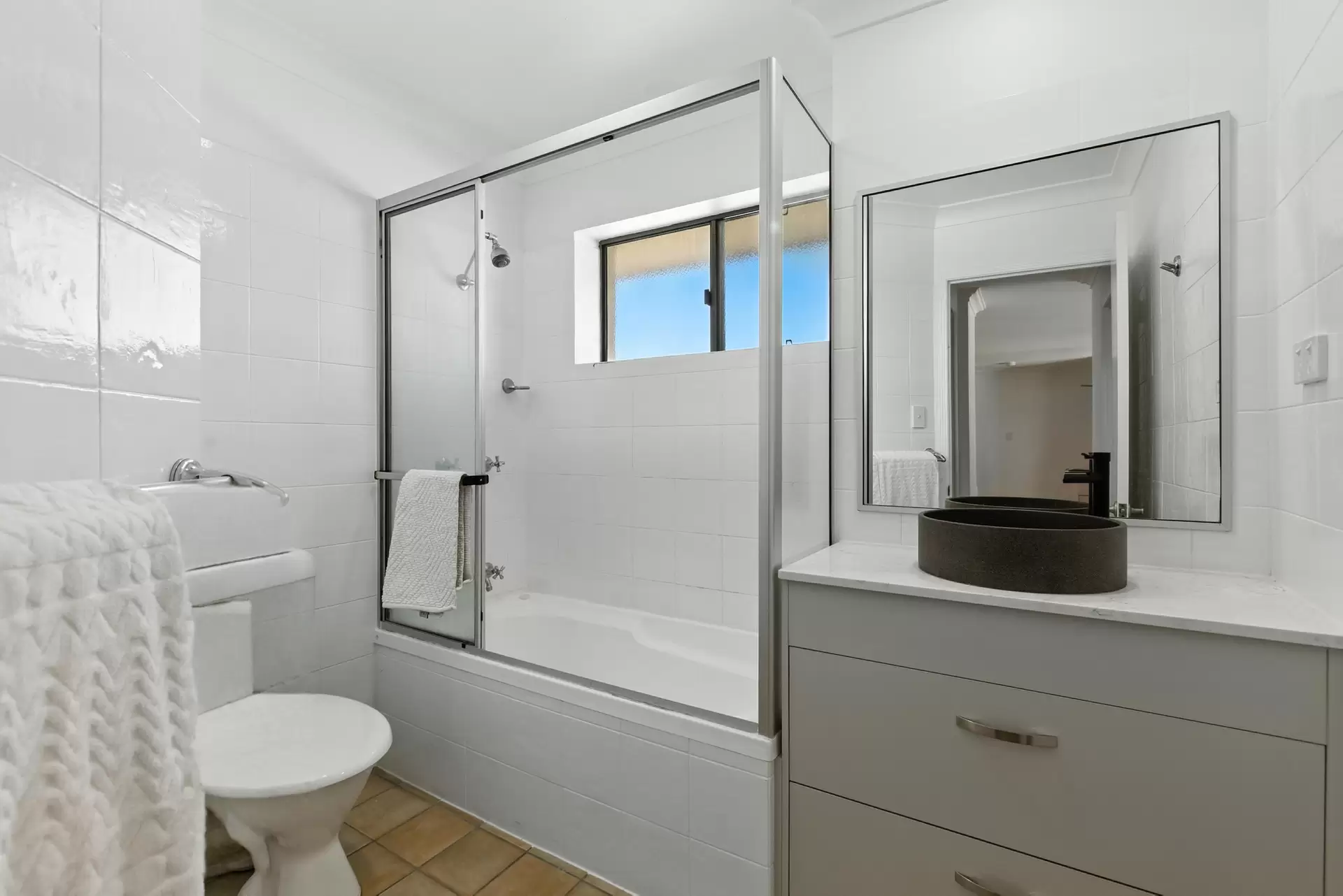 2/25 Wagner Road, Clayfield Leased by Aurora Property - image 1