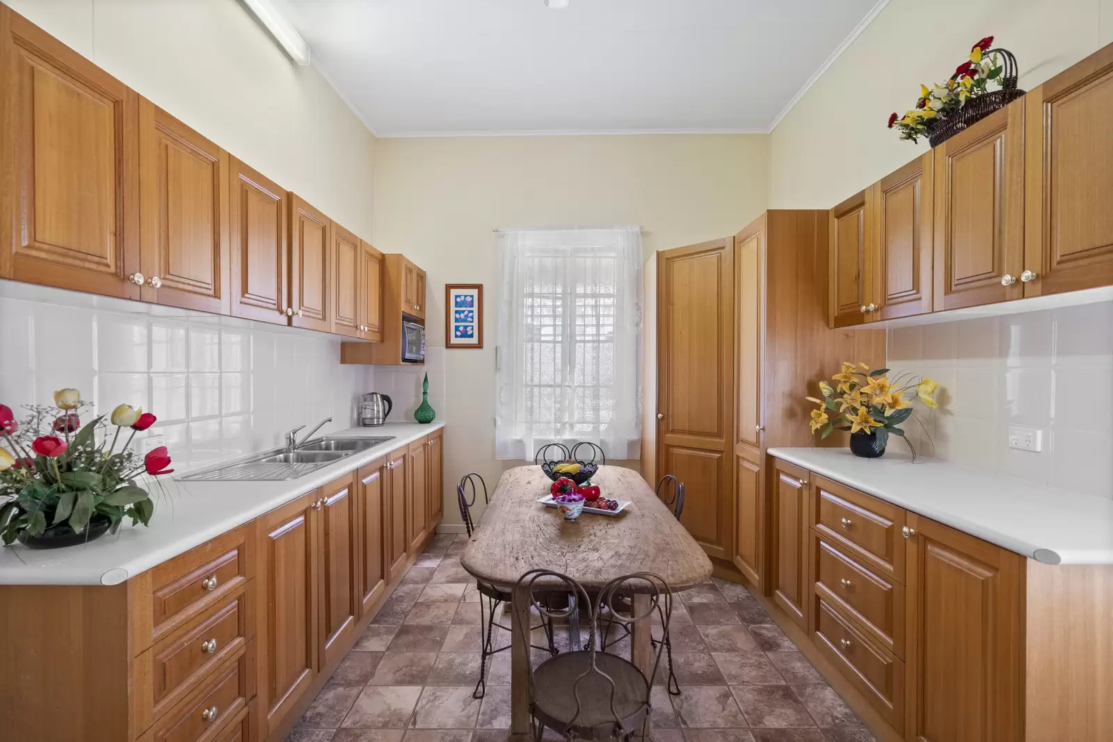 68 Stafford Street, East Brisbane Sold by Aurora Property - image 8