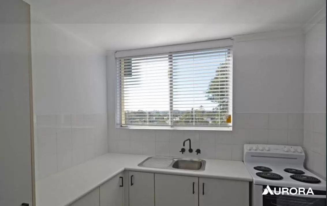 13/3 Heath Street, East Brisbane Leased by Aurora Property - image 2