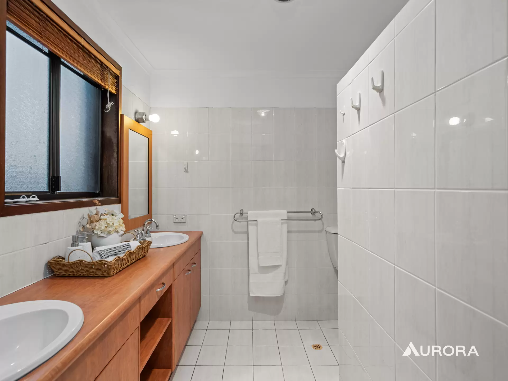 1/38 Barrett Street, Robertson Sold by Aurora Property - image 1