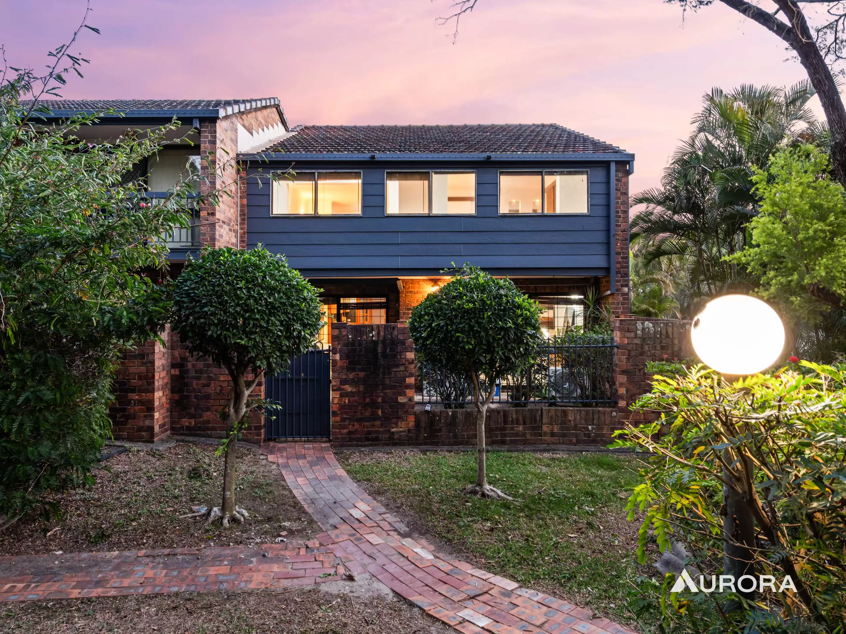 1/38 Barrett Street, Robertson Sold by Aurora Property - image 1
