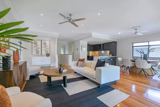 123 Macrossan Avenue, Norman Park Sold by Aurora Property