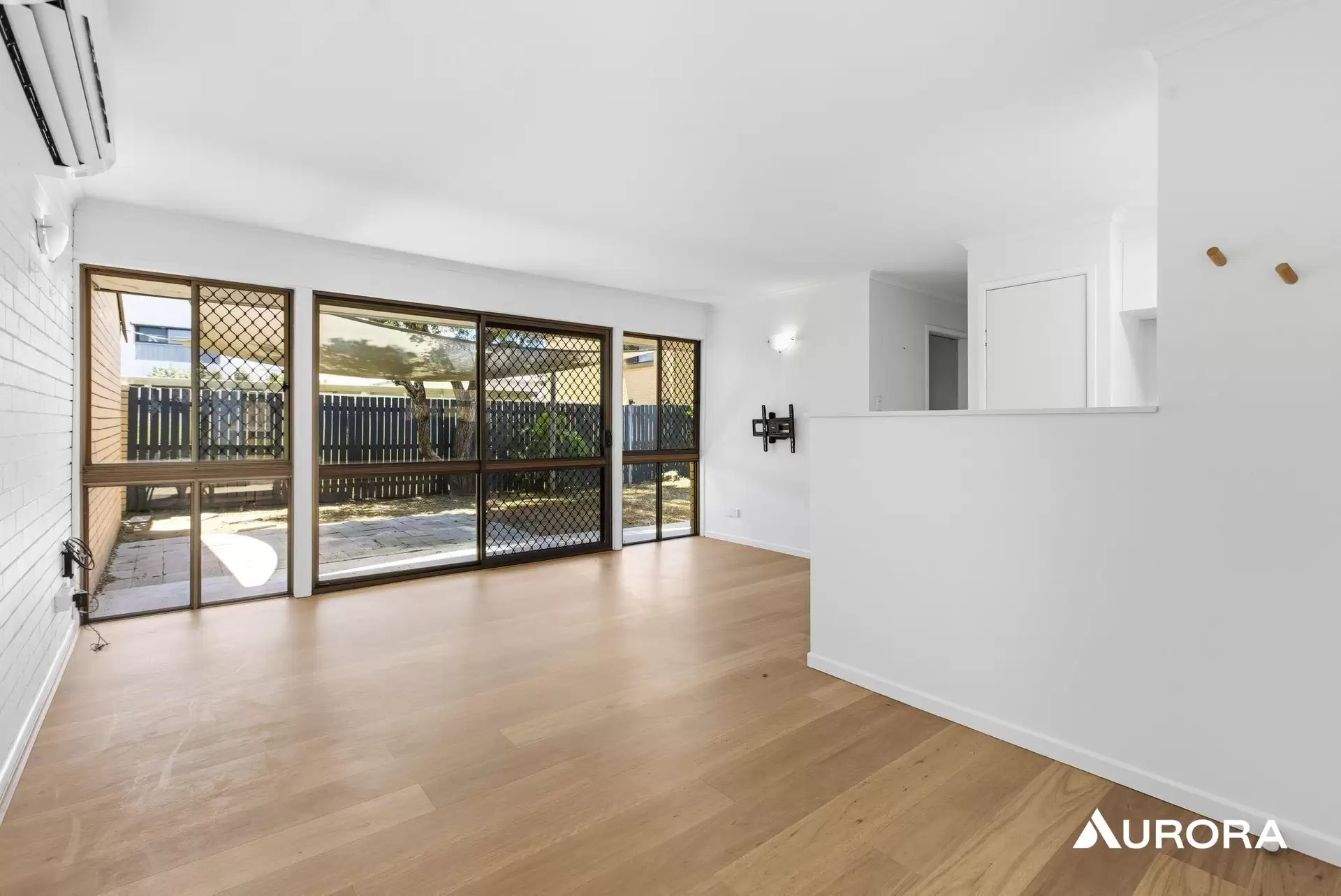 1/22 Cambridge St, Carina Heights Leased by Aurora Property - image 1