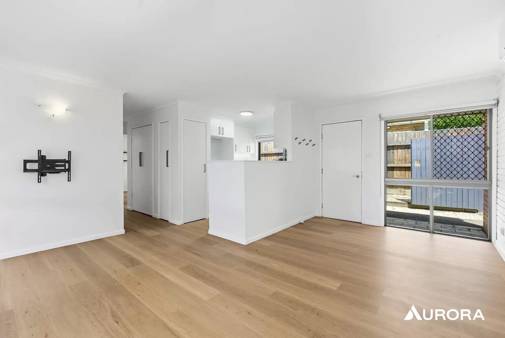 1/22 Cambridge St, Carina Heights Leased by Aurora Property - image 1
