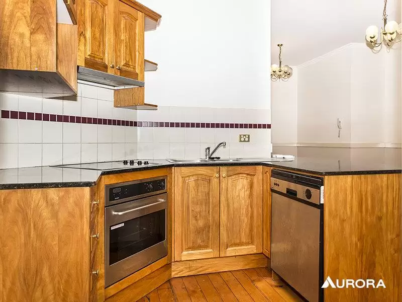 8/59 Leichhardt Street, Spring Hill Leased by Aurora Property - image 3